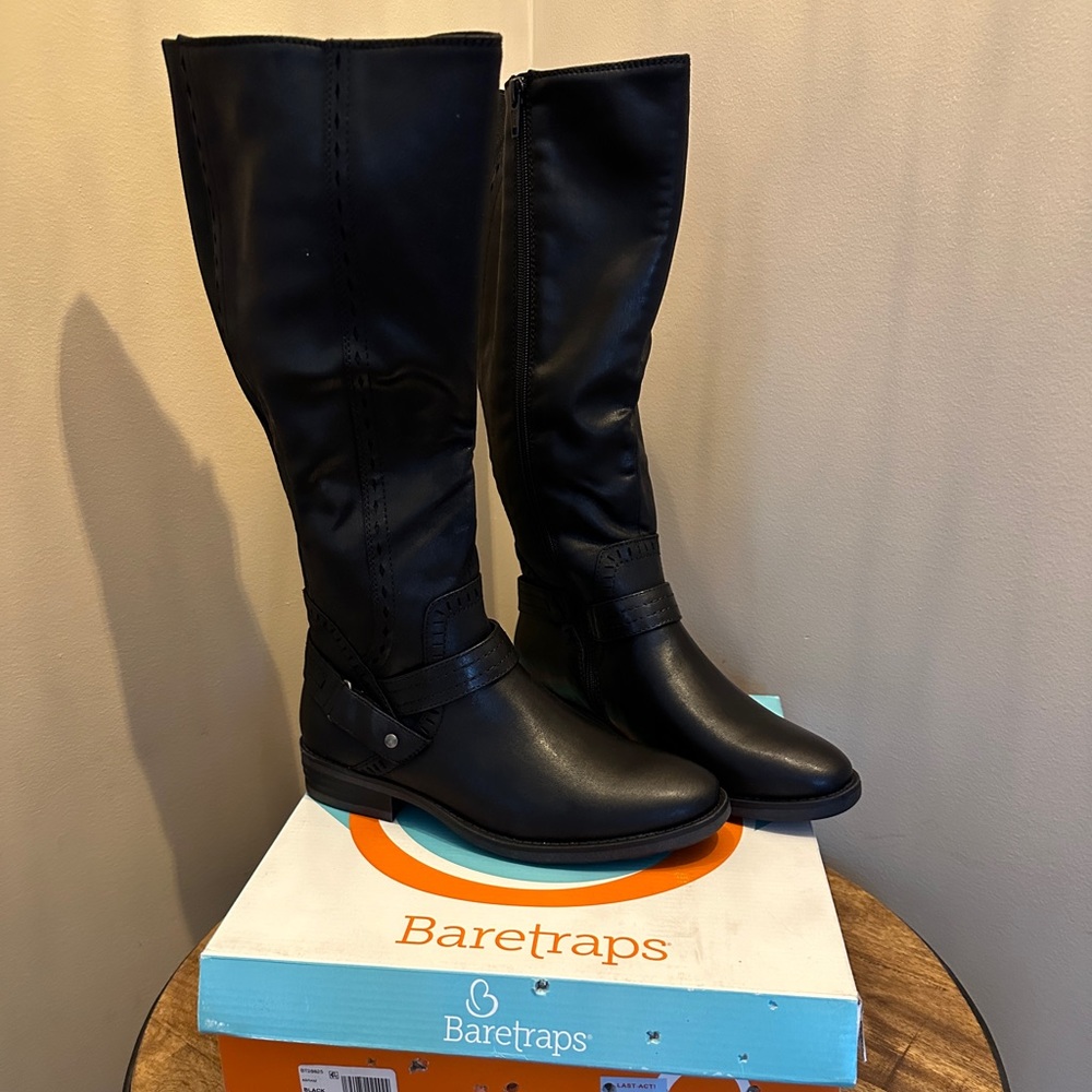 Bare traps tall Abraham black boots 7.5